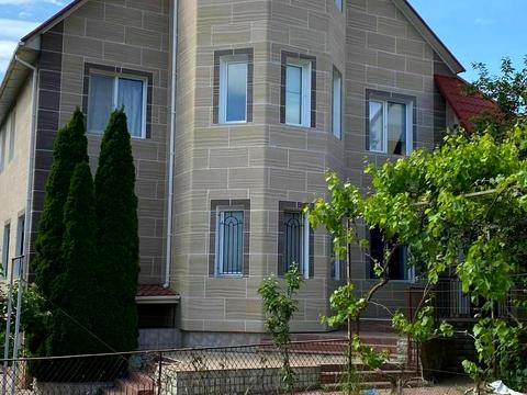будинок за адресою Атаманюка вул.