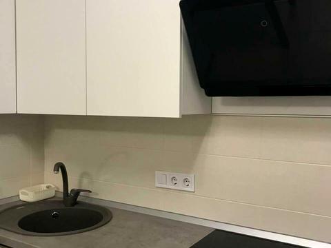 квартира за адресою Київ, Сім'ї Кульженків вул. (Петра Дегтяренка), 37