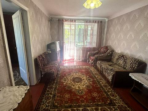квартира по адресу Строителей ул., 27