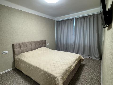 квартира за адресою Космічна вул., 5