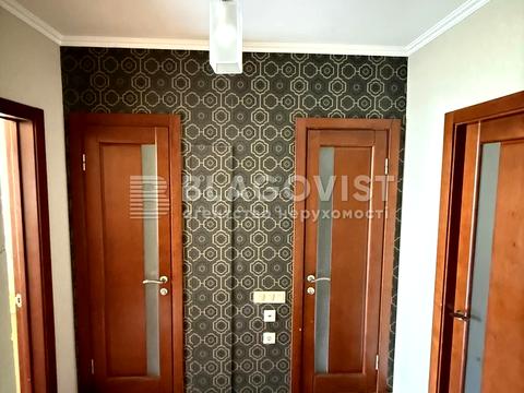 квартира за адресою Лариси Руденко вул., 7
