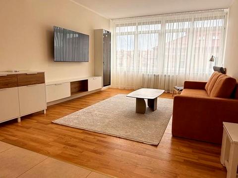 квартира за адресою Вишнева вул., 28