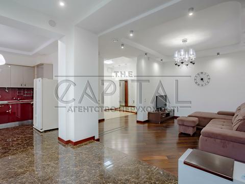 квартира за адресою Андрія Верхогляда вул. (Михайла Драгомирова), 3