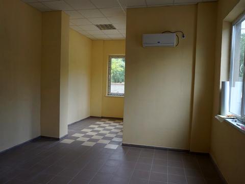 комерційна за адресою Магістральна вул., 33