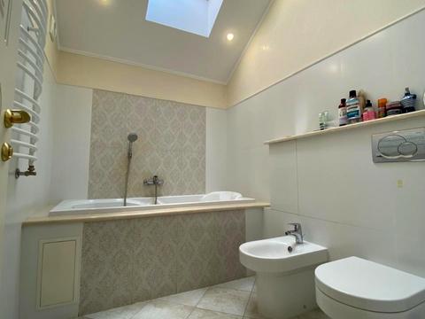 будинок за адресою Леонтовича вул.