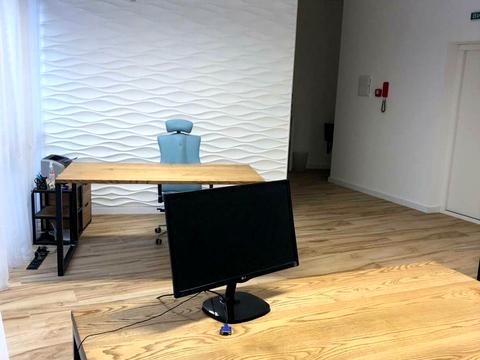 коммерческая по адресу Чорновола /  Замарстинівська, 16