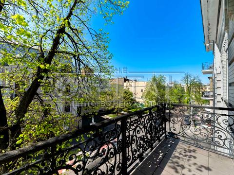 комерційна за адресою Ярославів Вал вул., 38