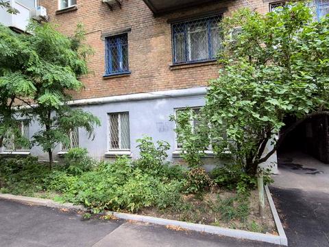 комерційна за адресою Чеська вул., 3
