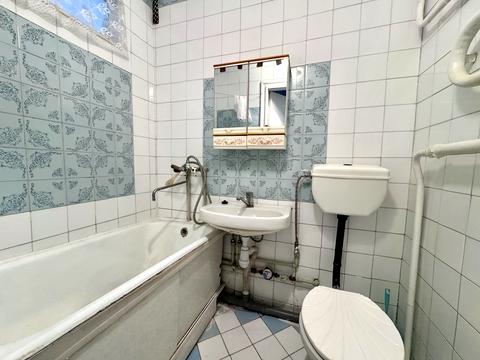 квартира за адресою Космонавтів вул., 98