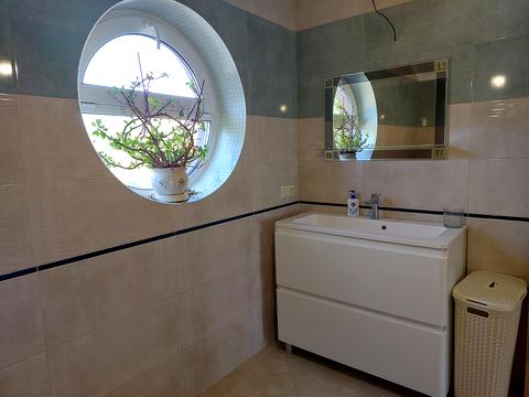 будинок за адресою Центральна, 19