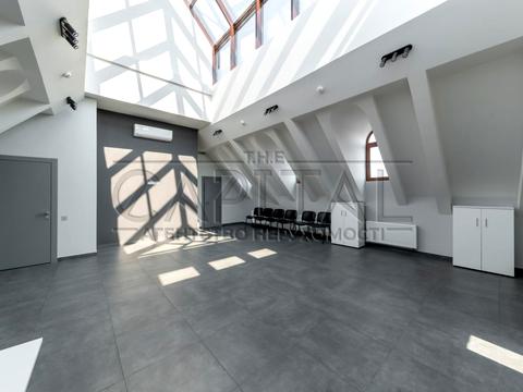 комерційна за адресою Богдана Хмельницького вул., 3