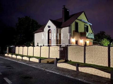 будинок за адресою Золоті ключі