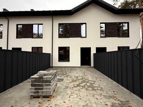 будинок за адресою Лєрмонтова