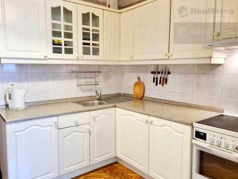 квартира за адресою Анни Ахматової вул., 4