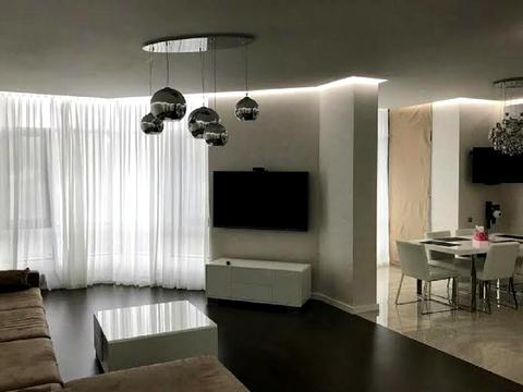 квартира за адресою Болсуновська вул. (Сергія Струтинського), 2а