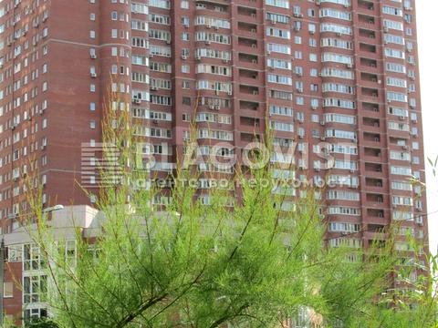 комерційна за адресою Анни Ахматової вул., 13