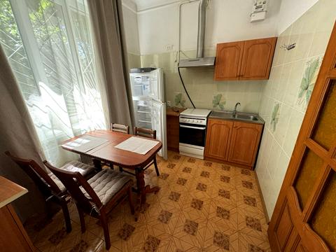 квартира по адресу Печерский спуск, 19