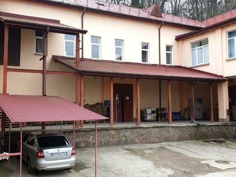 комерційна за адресою Капеланська вул. (Нікітіна), 5