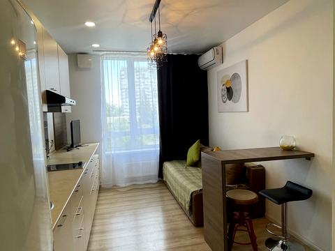 квартира за адресою Салютна вул., 2к3