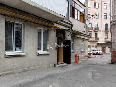 комерційна за адресою Київ, Олеся Гончара вул., 82