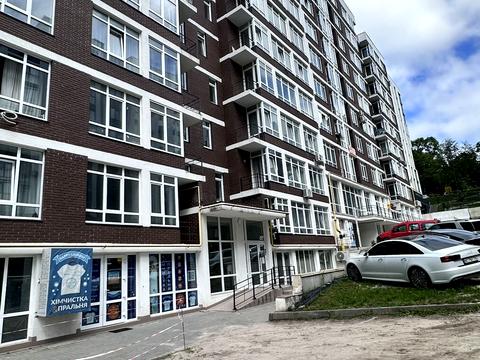 комерційна за адресою Малоголосківська вул., 44