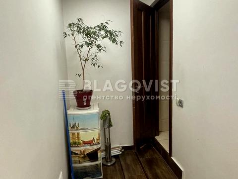 комерційна за адресою Євгена Чикаленка вул. (Пушкінська), 32-Б