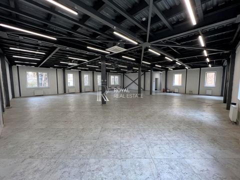 комерційна за адресою Івана Франка вул., 2б