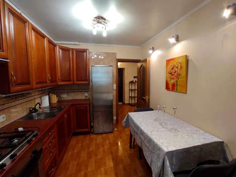 квартира за адресою Рибальська вул., 8