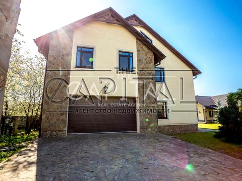 будинок за адресою Центральна вул., 45