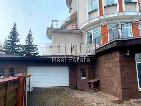 будинок за адресою Анатолія Солов'яненка вул.