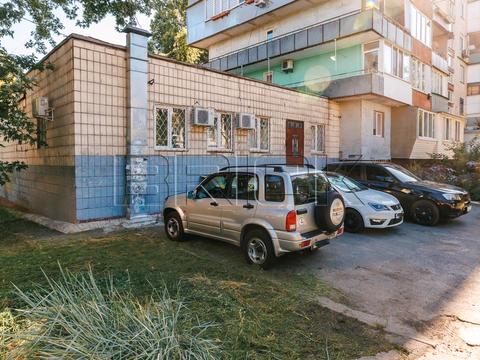 комерційна за адресою Копилівська вул., 21