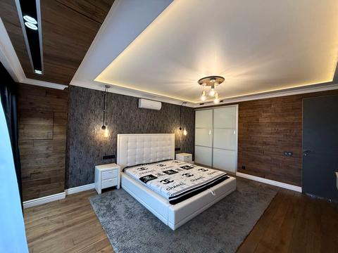 квартира по адресу Андрея Мельника ул., 10