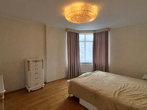 квартира по адресу Николая Ушакова ул., 1-В