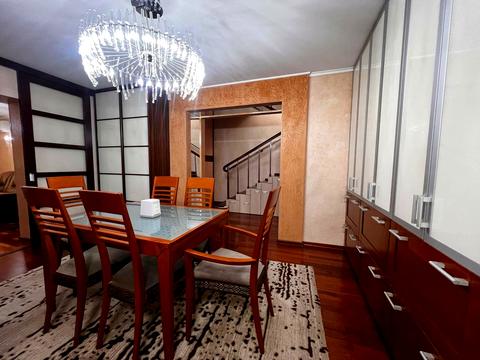 квартира за адресою Небесної Сотні вул., 10/1