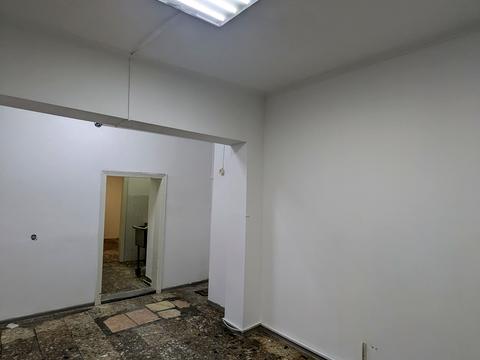 комерційна за адресою Львів, Якова Остряниці вул., 4