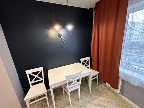 квартира за адресою Ревуцького вул., 25
