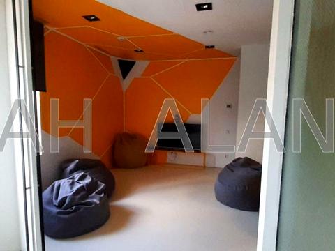 комерційна за адресою Вацлава Гавела бульв. (Івана Лепсе), 6