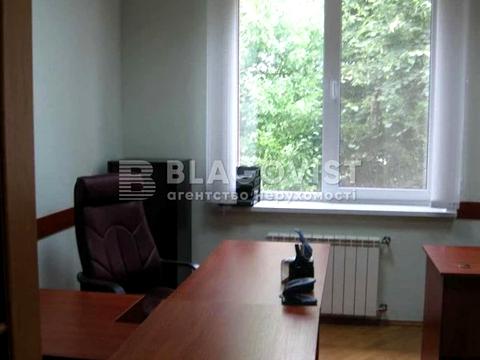 комерційна за адресою Нагірна вул., 3
