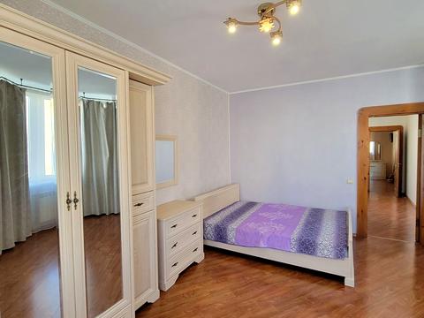 квартира за адресою Дніпровська набережна вул., 25