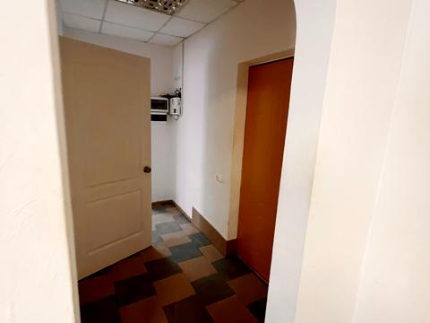 комерційна за адресою Князя Володимира Великого просп., 70