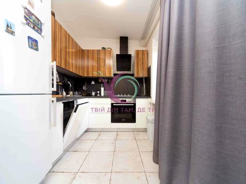 квартира за адресою Леоніда Каденюка просп. (Юрія Гагаріна), 9