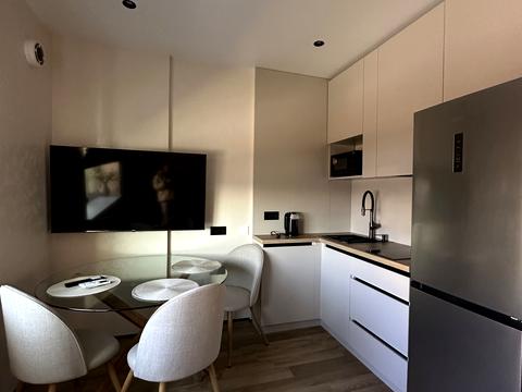 квартира за адресою Героїв Небесної Сотні просп., 16/10