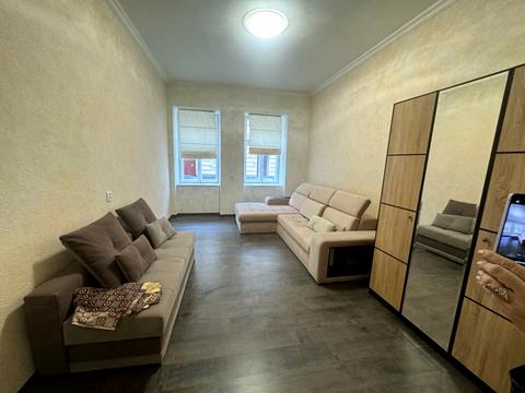 квартира за адресою Якова Головацького вул., 12