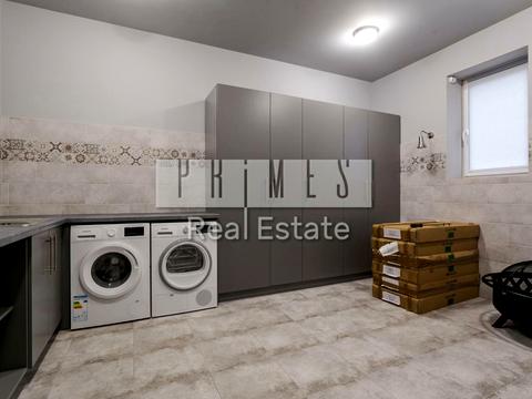 будинок за адресою Центральна вул.