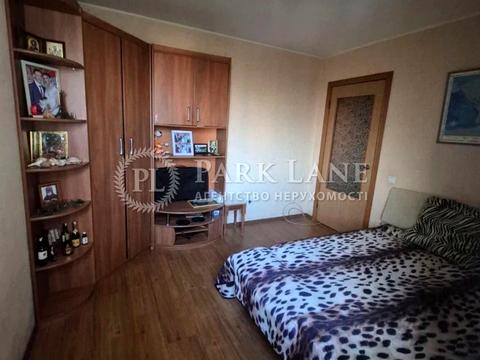 квартира за адресою Святошинська пл., 1