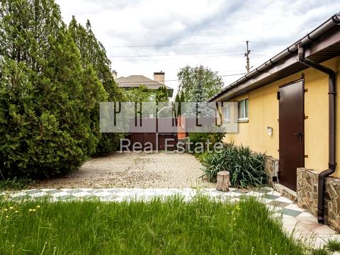 будинок за адресою Зоряна вул.