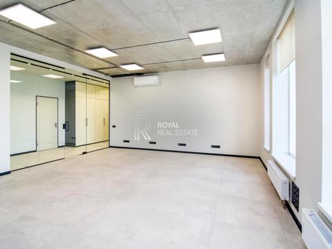 комерційна за адресою Джона Маккейна вул. (Івана Кудрі), 26