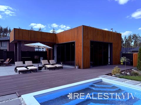 будинок за адресою Квітнева вул.