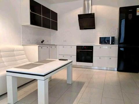 квартира за адресою Саперно-Слобідська вул., 10