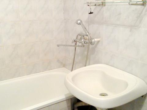 кімната за адресою Авіаконструктора Антонова вул., 12